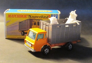 Matchbox　superfast　37 cattle truck その２.jpg